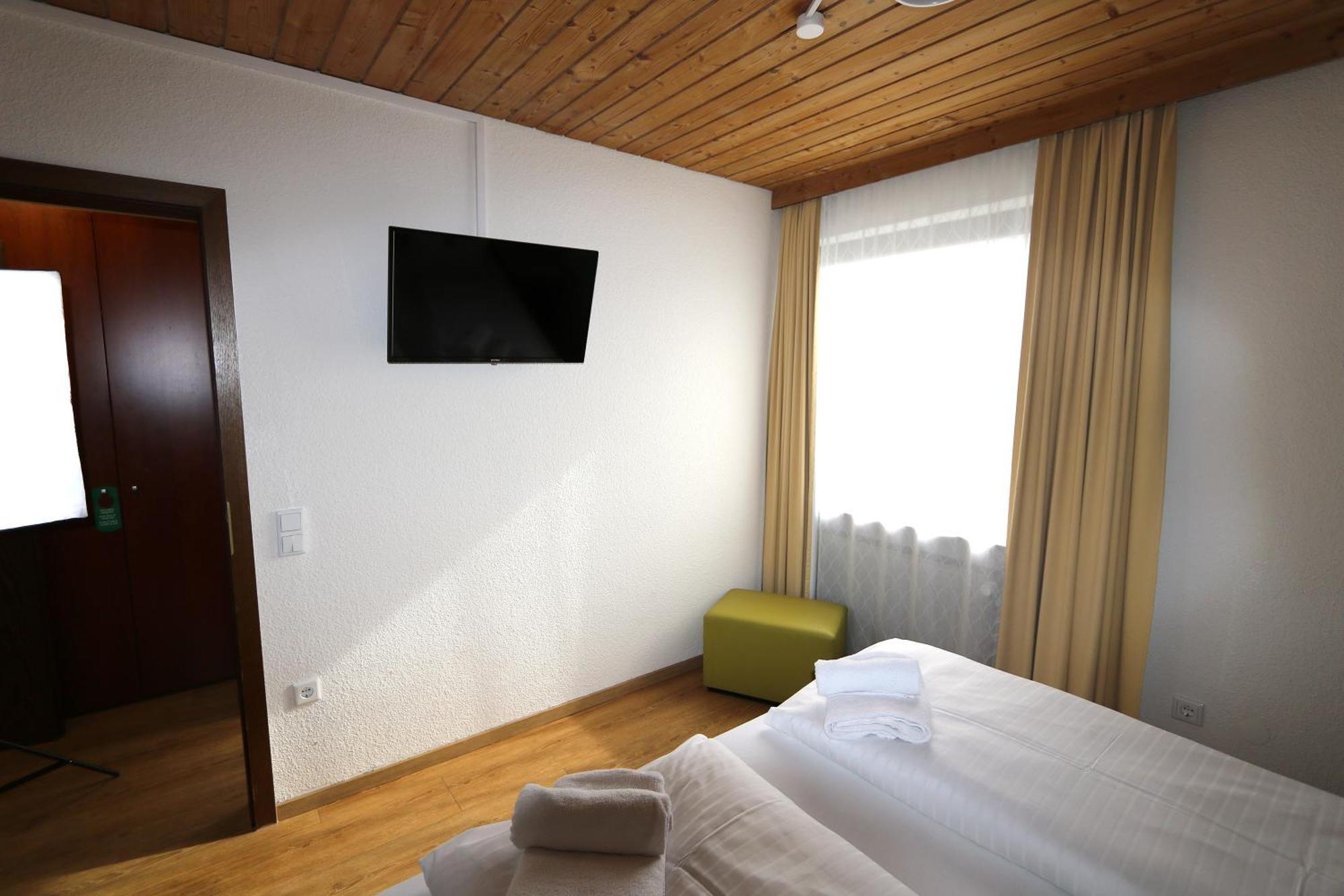 Hotel Avenue Altenfurt ニュルンベルク エクステリア 写真